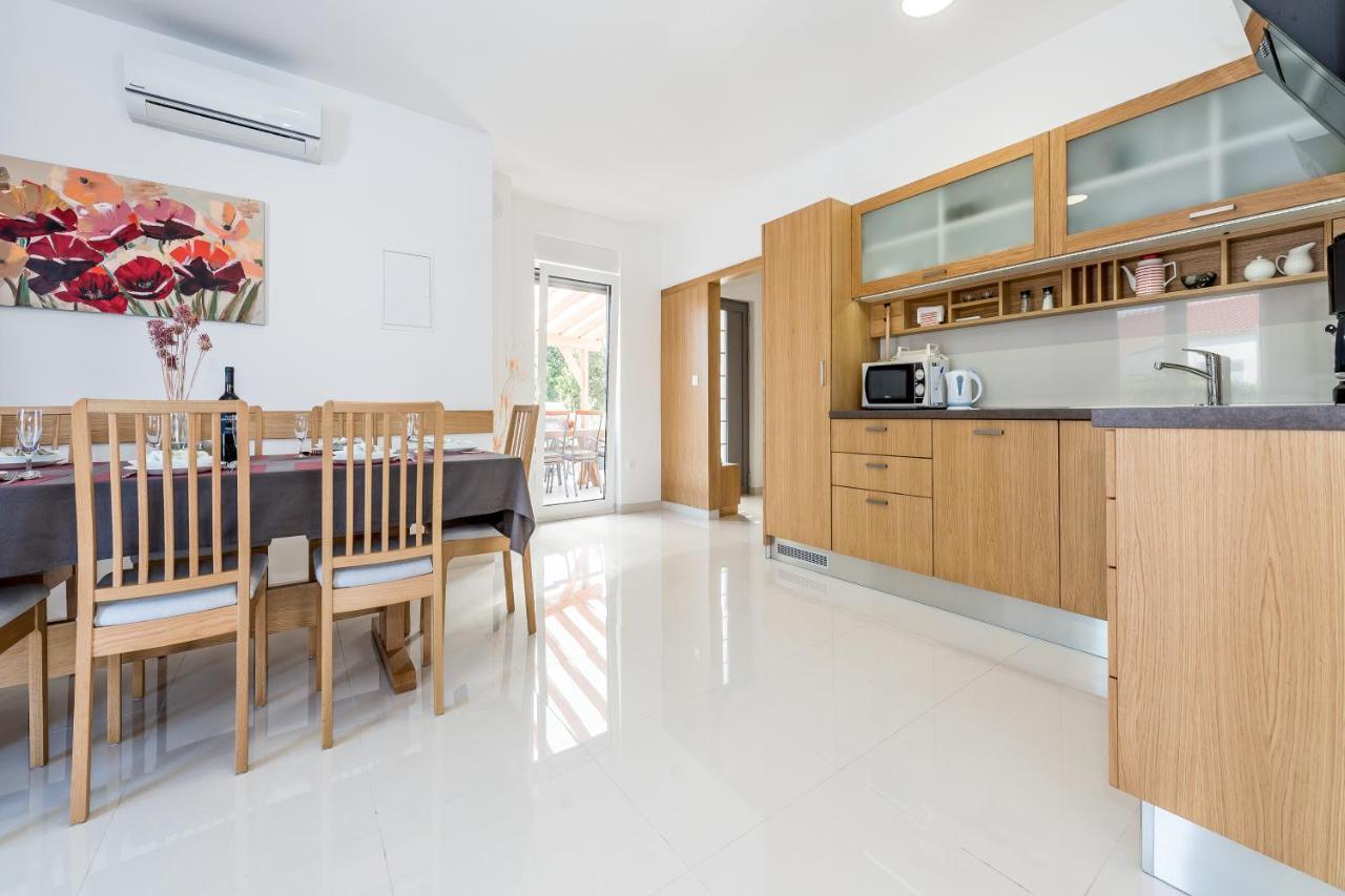 Villa Jadrija Beach Šibenik Esterno foto